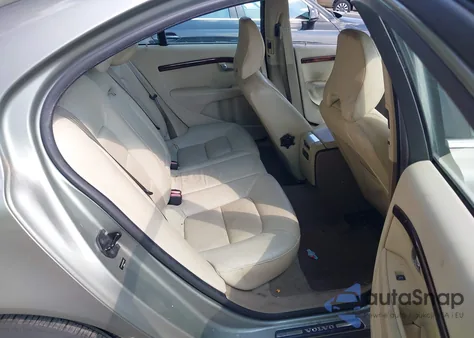 2007 Volvo S80 3.2 from USA, damaged, VIN YV1AS982871042665